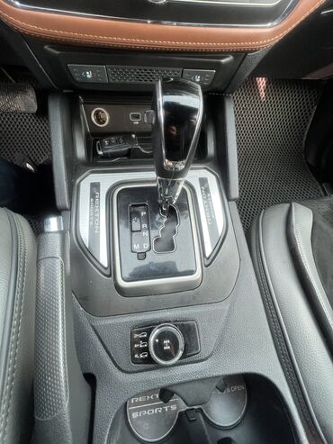 Ssangyong: Ssangyong Rexton: 2018 г., 2.2 л, Автомат, Дизель, Пикап — 15