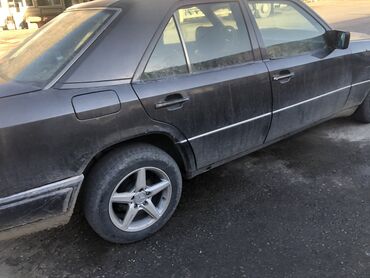 мерседес c class: Mercedes-Benz W124: 1995 г., 2.2 л, Автомат, Бензин, Седан