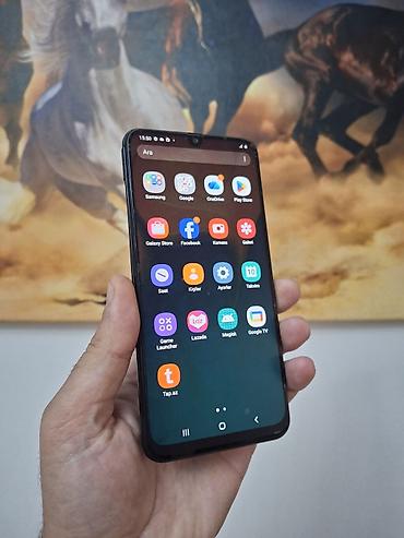 iphone 13 pro green: Samsung Galaxy A30, 64 GB, rəng - Qara, İki sim kartlı — 4