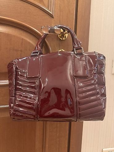 Çantalar: Burberry qadın çantası – laklı dəri, bordo rəng. - Parlaq patent dəri — 3