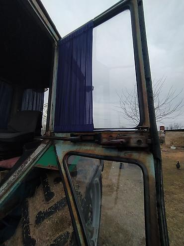 Traktorlar: Minsk Traktor Zavodunun Belarus seriyasından dördçəkən traktor — 33