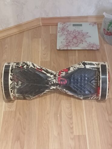 hoverboard qiymeti bakida: İşlənmiş Giroskuter 8", ≤ 250 Vt, 16 - 25 km/s, Ünvandan götürmə