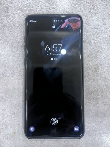 корейские телефоны: Samsung Galaxy S10 Plus, Б/у, 128 ГБ, цвет - Черный, 1 SIM