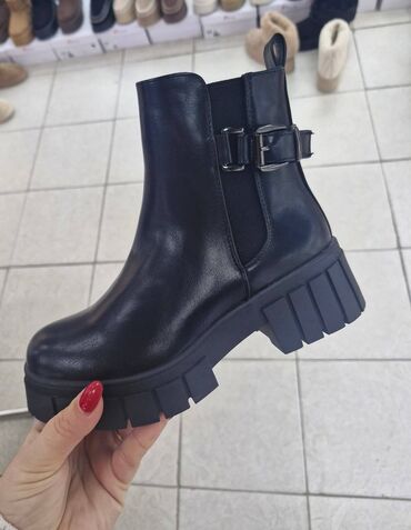 Čizme: Čizme, 41 — 20