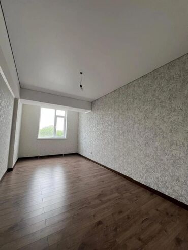 снять комнату на долгий срок: 68 м², Без мебели