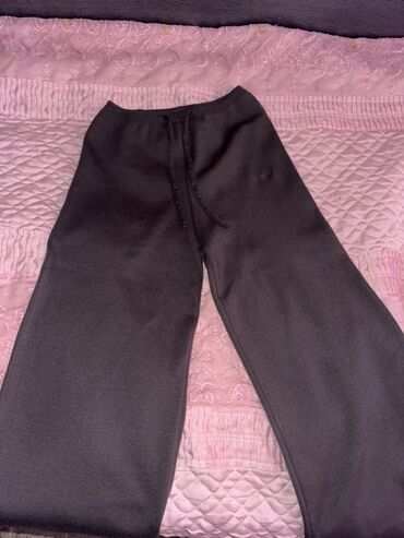 Balıq qulağı: Qadın trikotaj idman dəsti - Rəng: tünd boz - 2 parça: kapüşonlu