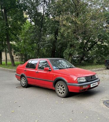 мерселес 210: Volkswagen Vento: 1993 г., 2 л, Автомат, Бензин, Седан