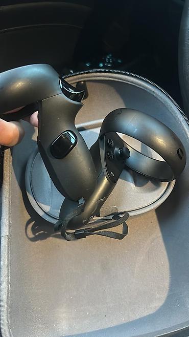 Video oyunlar üçün aksesuarlar: Oculus (Meta) VR dəstı Məhsulun tərkibi: - VR qulaqcığı (başlıq) – — 7