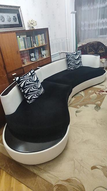 divan kreditle: Oval divan satılır 300azn. Orta hisseden ayrımag olur Ölcü dəqiq deyil — 1