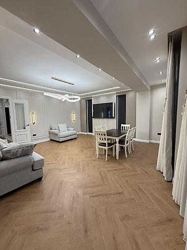 Продажа квартир: 3 комнаты, 117 м², 9 этаж — 5