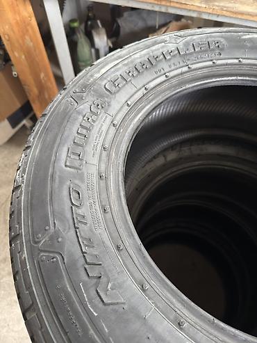 nitto: Продам комплект резины. Nitto Dura Grappler Highway Terrain 265/65/17 — 1