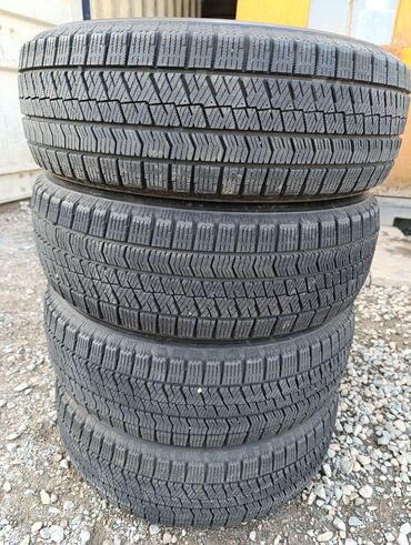 Шины: Шины 185 / 60 / R 15, Зима, Б/у, Комплект, Легковые, Япония, Bridgestone