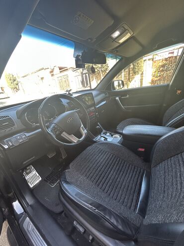 Kia: Kia Sorento: 2 l | 2011 il Ofrouder/SUV — 9