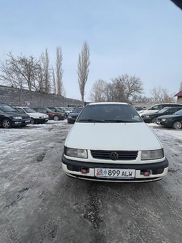 Volkswagen: Volkswagen Passat: 1994 г., 2 л, Механика, Газ, Седан — 6