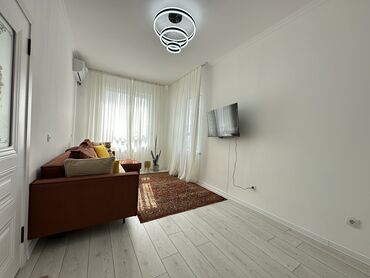 дом в иссык куле: 1 бөлмө, 33 кв. м, Элитка, 17 кабат, Евроремонт