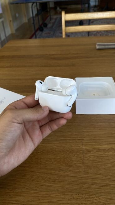 bluetooth наушник: Беспроводные наушники Apple AirPods Pro 2-го поколения с зарядным