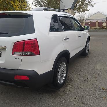 фургоны категории б: Kia Sorento: 2 л | 2010 г. Внедорожник — 3