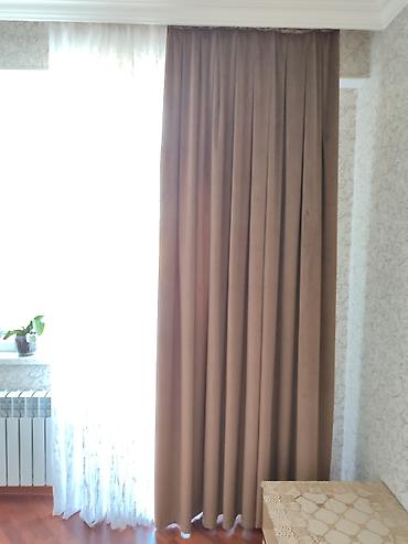 vilyur: 2 ədəd pərdə qolu,heç yuyulmayıb.çox az taxılıb.hündürlüyü 275sm, eni — 2