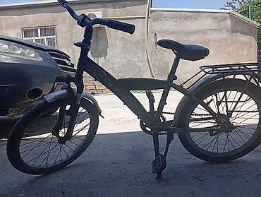 Другой транспорт: Velosiped kraskalıdi ozü sürür teker boşdu — 2
