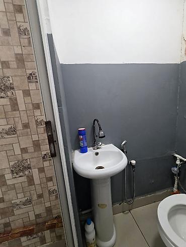 aaaf park 1 otaqlı satılan bina: Obyekt satılır. Sahəsi 60 m²-dir, yanğınsöndürmə məntəqəsinin — 4