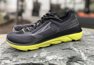 Кроссовки и спортивная обувь: Altra Duo Running Shoes Если вы ищете максимальную амортизацию с