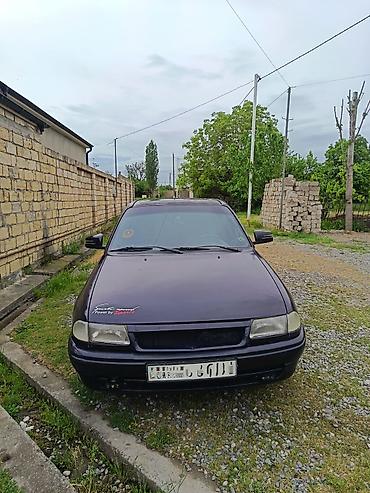 bmw f10 lip: Opel Astra: 1.6 l | 1993 il 68000 km Hetçbek — 3