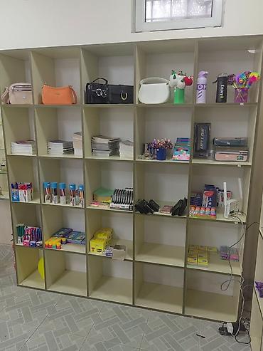 Aksesuarlar üçün vitrinlər: Satılır isdeyen əlaqə saxlasın — 10