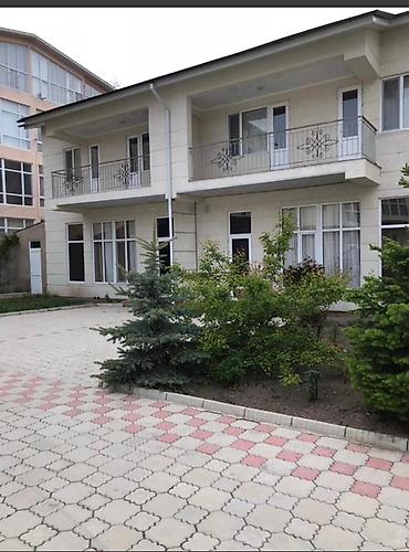 Долгосрочная аренда домов: 105 м², 3 комнаты, Видеонаблюдение, Евроремонт, Парковка — 1