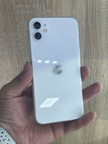 Apple iPhone: IPhone 11, Б/у, 256 ГБ, White Titanium, Защитное стекло, Чехол, В рассрочку, 78 %