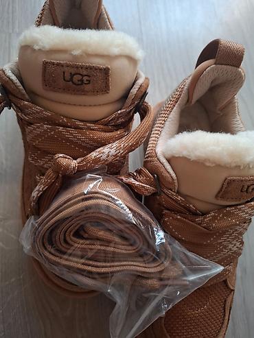Ugg obuća: UGG patike/čizme za hladno vreme – boja karamela

- Brend: UGG — 2