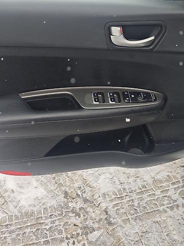 Hyundai: Hyundai Sonata: 2019 г., 2 л, Автомат, Газ, Седан — 12