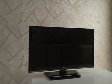 smart tv box: Televizor LG 82" Ünvandan götürmə