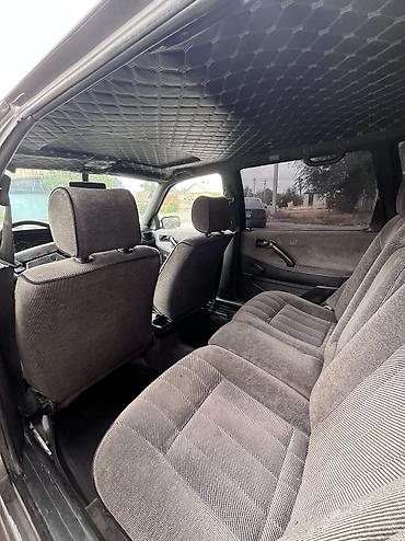 Volkswagen: Volkswagen Passat: 1988 г., 1.8 л, Механика, Газ, Универсал — 11