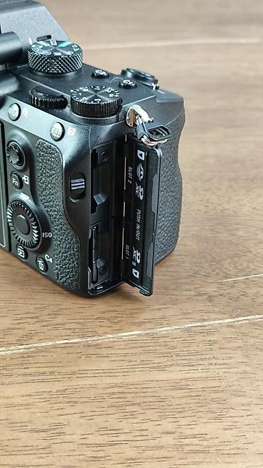 Фото и видеокамеры: Şəxsi istifadə etdiyim Sony A7III satılır. Kamera həm texniki, həm də — 5