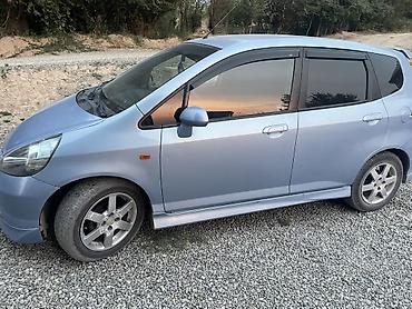 авто аккумуляторы бишкек: Honda Jazz: 2003 г., 1.3 л, Кол менен иштөөчү, Бензин, Хетчбек — 1