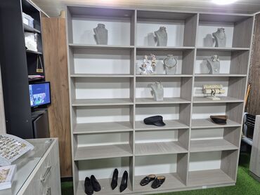 мебель на заказ шкафы: Zərgərlik və aksessuar vitrini – mağaza üçün tam dəst - Material