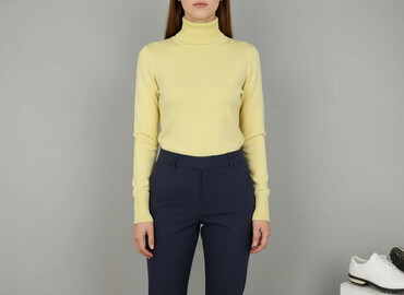 Turtlenecks: Women`s golf, size S