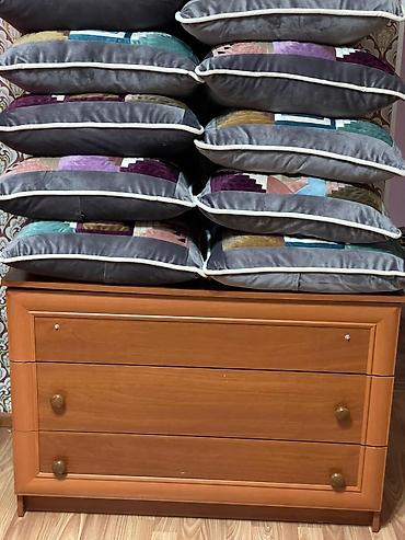 Спальные гарнитуры: Спальный гарнитур, Б/у, Двуспальная кровать, Другая страна производитель, Дерево, Самовывоз — 12