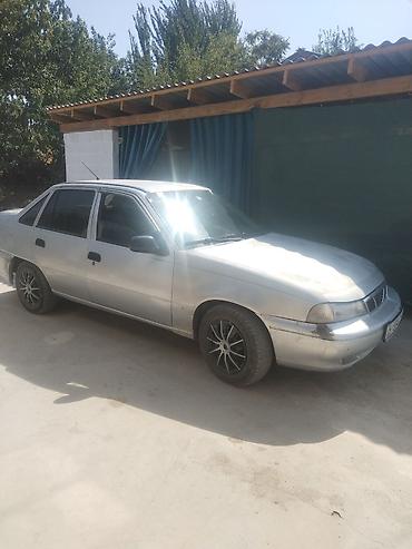 титан рекс: Daewoo Nexia: 1994 г., Механика, Бензин, Седан — 1