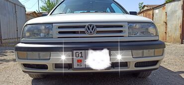 Volkswagen: Volkswagen Vento: 1993 г., 1.6 л, Механика, Бензин, Седан