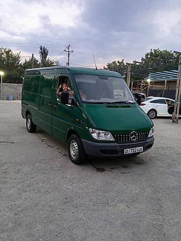 sprinter 516 2011: Mercedes-Benz Sprinter (длинная база), зеленый фургон. Основные — 2