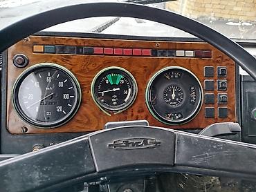 ZİL: ZİL : 4.7 l | 2000 il — 5