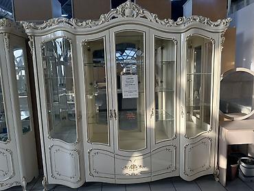 Классический набор мебели для гостиной в стиле неоклассика/барокко