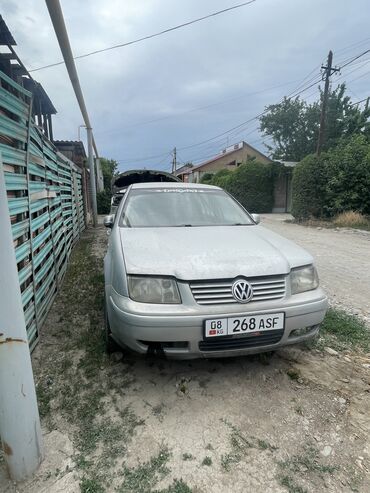 панель охлаждения: Volkswagen Bora: 1999 г., 2.3 л, Автомат, Бензин, Седан