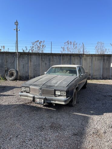 поджера спорт: Chevrolet Classic: 1986 г., 4.3 л, Автомат, Бензин, Седан