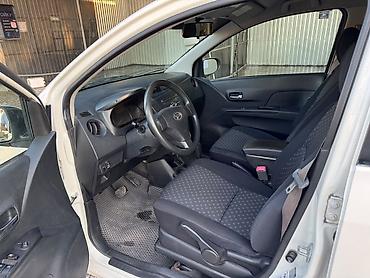 дайхатсу мира: Daihatsu Cuore: 2009 г., 1 л, Автомат, Бензин, Хэтчбэк — 5