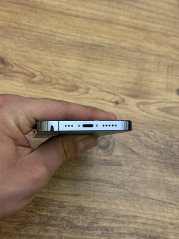 Apple iPhone: IPhone 13 Pro, 128 GB, Sierra Blue, Zəmanət, Simsiz şarj, Face ID — 8