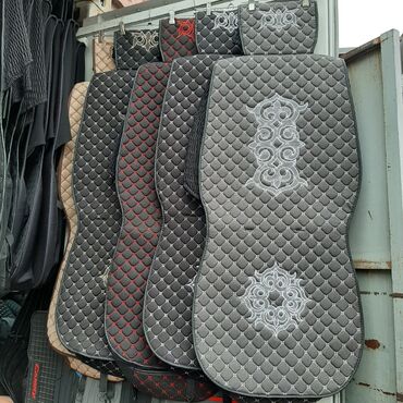 накидки на сиденья авто бишкек в Кыргызстан | Автозапчасти: Авточехлы карбоновые накидки с орнаментом . Цена комплекта 4000  