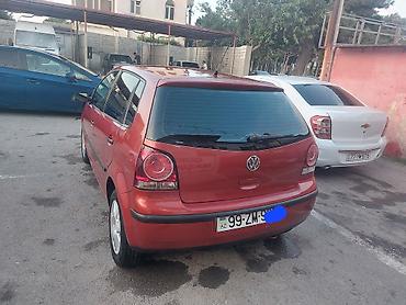 Volkswagen: Volkswagen Polo, 5 qapılı hetçbek. Rəngi: qırmızı. Texniki və — 1