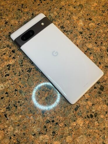 карабалта телефон: Google Pixel 7a, Колдонулган, 128 ГБ, түсү - Ак, 1 SIM